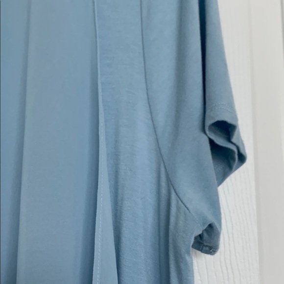 Lisa Rinna Collection Asymmetrical V-Neck Top - Picture 4 of 7